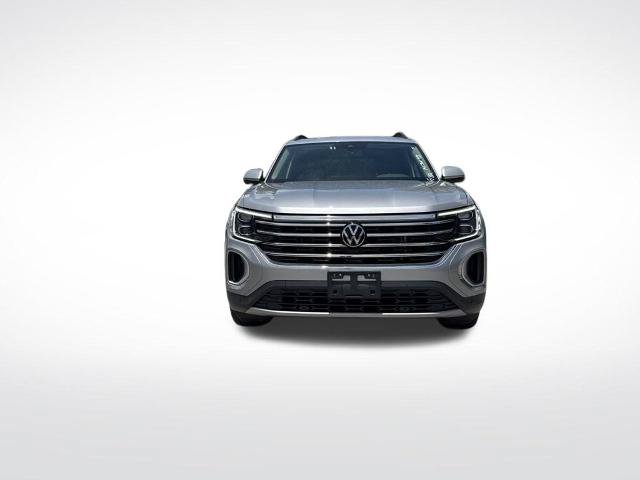 Used 2024 Volkswagen Atlas SE AWD/4WD image 3