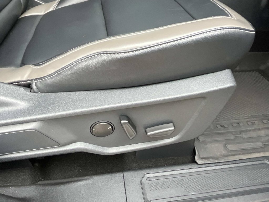 Certified 2025 Ford Bronco Outer Banks AWD/4WD image 28