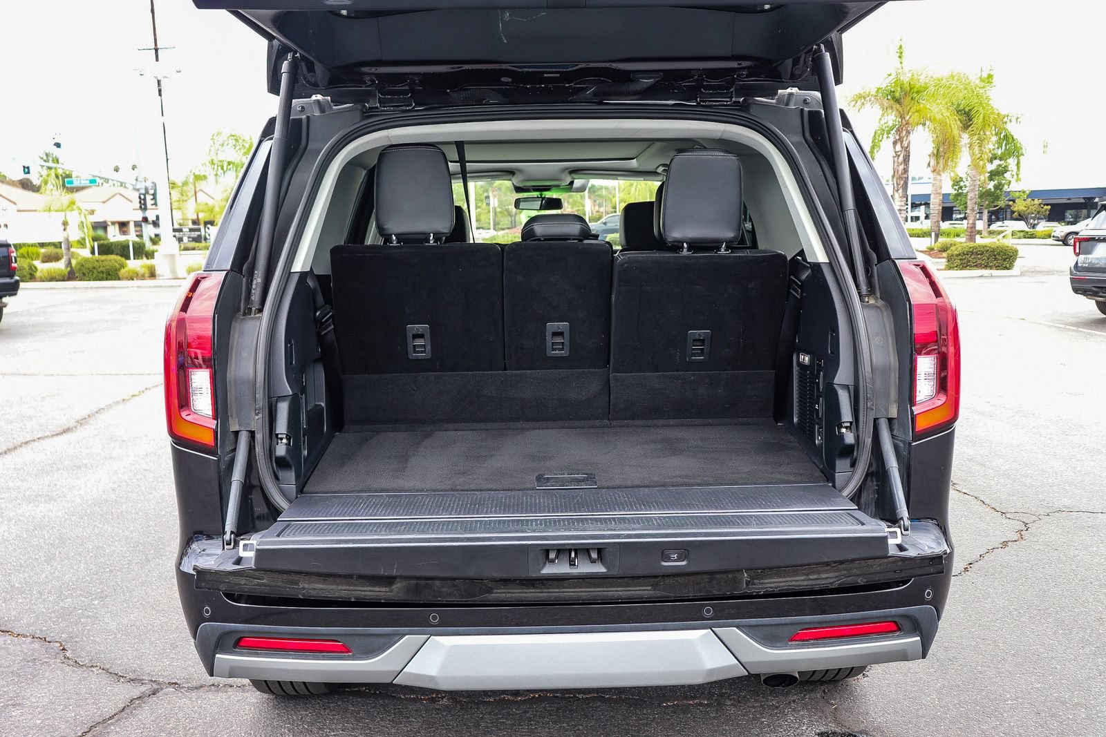Certified 2025 Ford Expedition Platinum AWD/4WD image 29