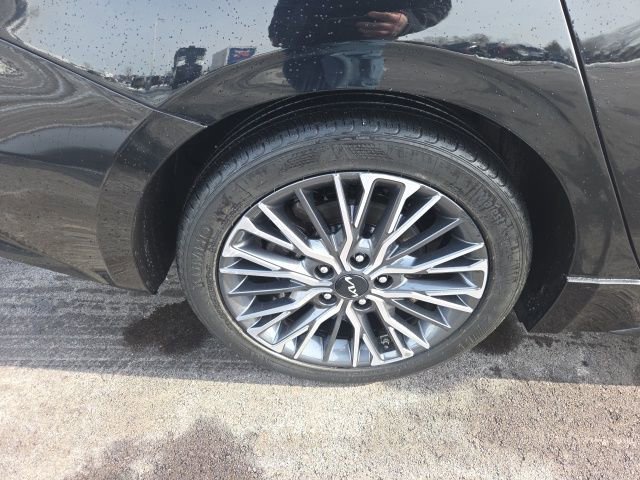 Used 2023 Kia Forte GT-Line w/ GT-Line Premium Package image 7