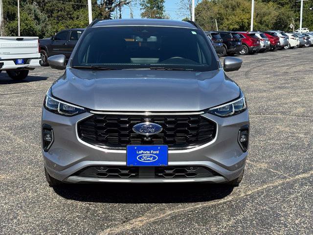 Certified 2023 Ford Escape ST-Line Elite AWD/4WD image 2