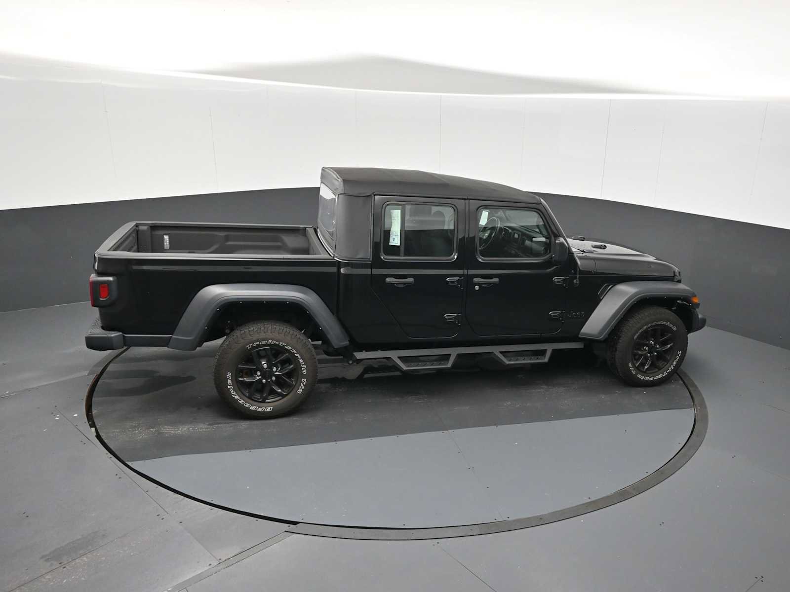 Used 2022 Jeep Gladiator Sport w/ Trailer Tow Package AWD/4WD image 46