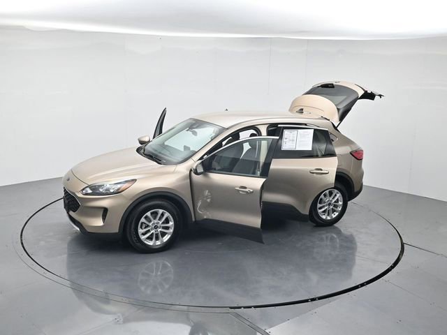 Certified 2021 Ford Escape SE image 46