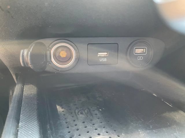 Used 2021 Hyundai Elantra SEL w/ Convenience Package FWD image 27