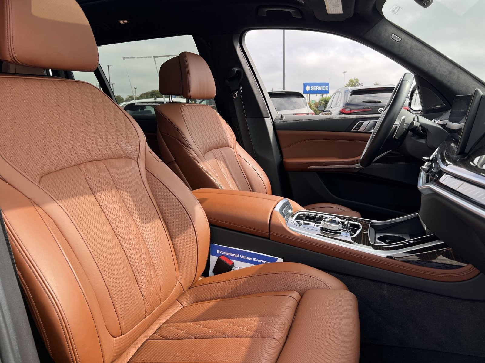 Used 2024 BMW X7 M60i w/ Executive Package AWD/4WD image 28