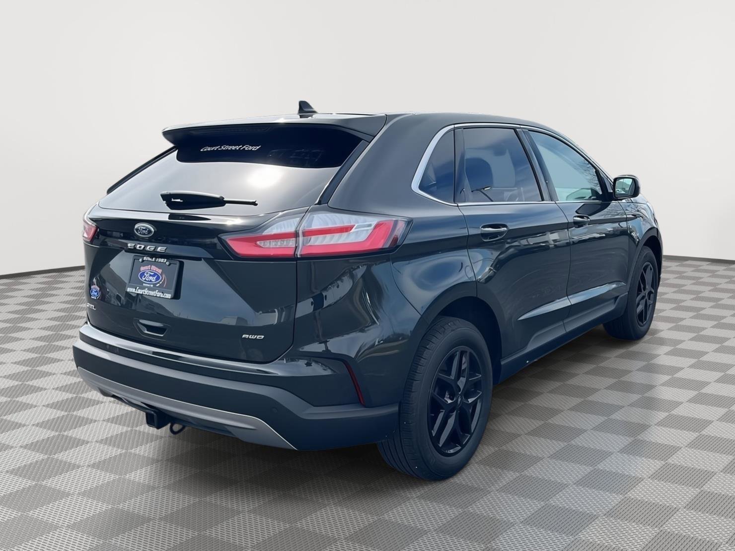 Certified 2024 Ford Edge SEL w/ Convenience Package image 5