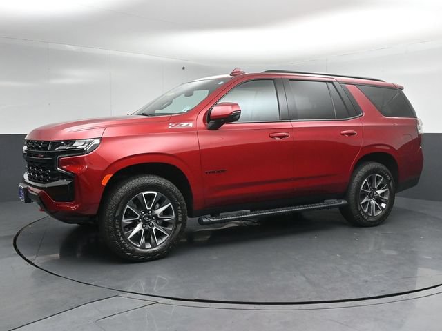 Used 2024 Chevrolet Tahoe Z71 w/ Luxury Package AWD/4WD image 4