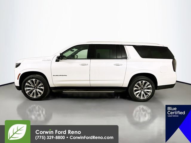 Used 2025 Chevrolet Suburban High Country image 3