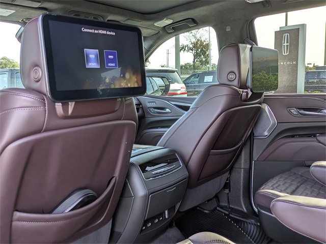 Used 2024 Cadillac Escalade Sport Platinum w/ LPO, ONYX Package image 14