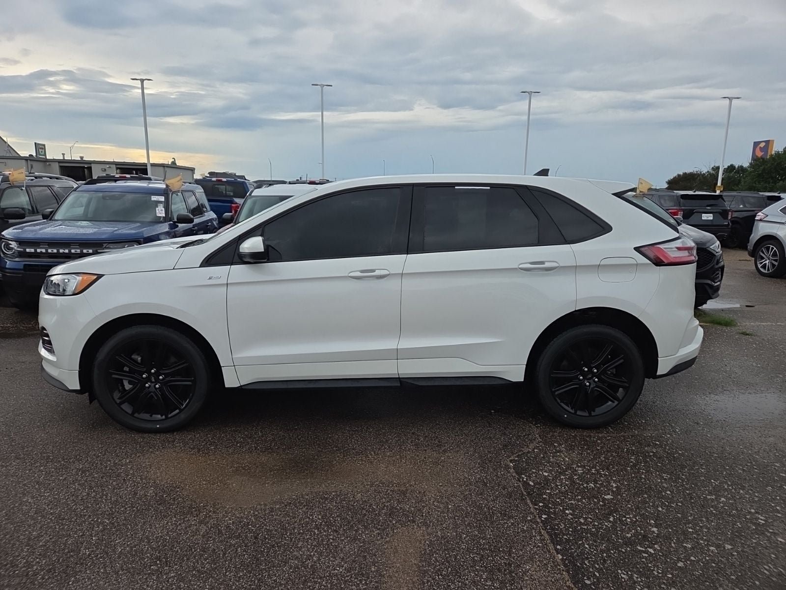 Certified 2024 Ford Edge ST-Line AWD/4WD image 9