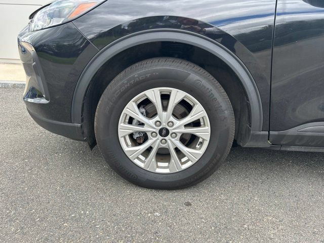 Certified 2023 Ford Escape Active AWD/4WD image 8
