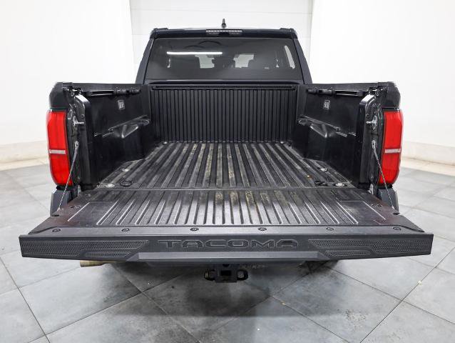 Used 2025 Toyota Tacoma TRD Off-Road image 12