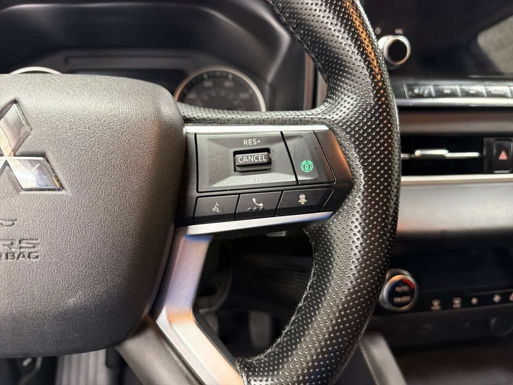 Used 2024 Mitsubishi Outlander SE AWD/4WD image 20