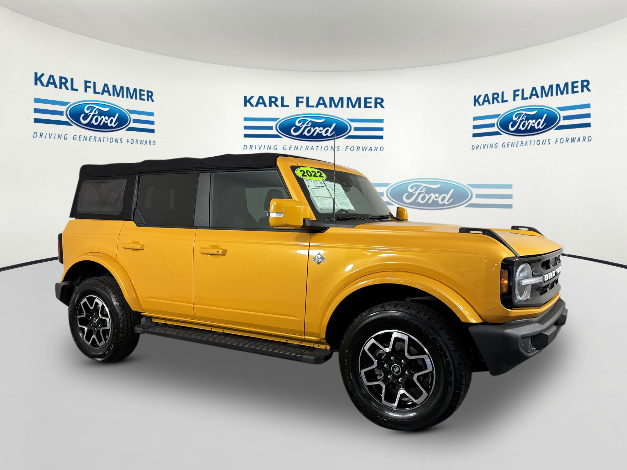 Certified 2022 Ford Bronco Outer Banks AWD/4WD image 1
