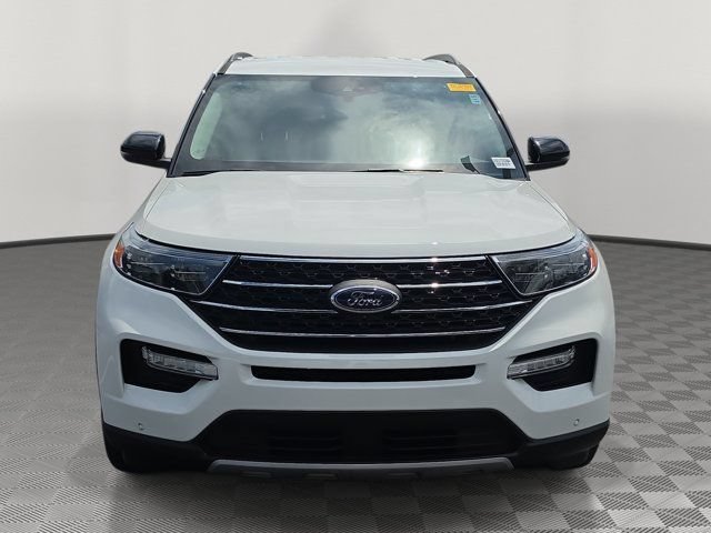 Certified 2023 Ford Explorer XLT w/ Equipment Group 202A RWD image 2