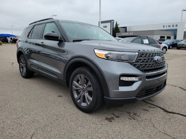 Certified 2023 Ford Explorer XLT w/ Equipment Group 202A AWD/4WD image 7