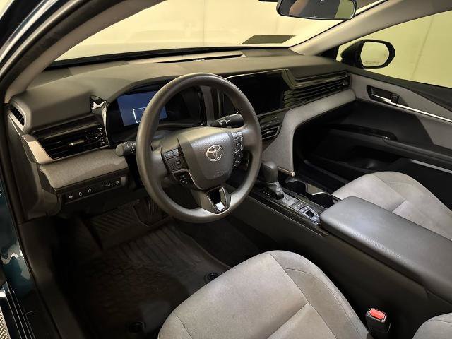 Used 2025 Toyota Camry LE FWD image 6