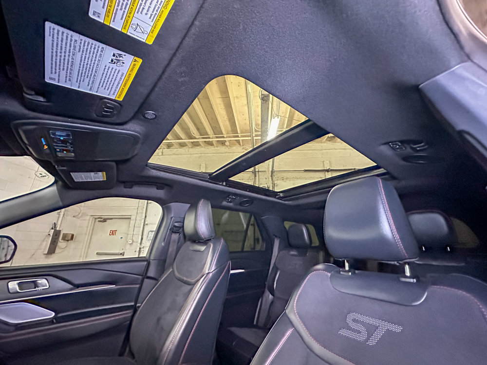 Certified 2025 Ford Explorer ST AWD/4WD image 26