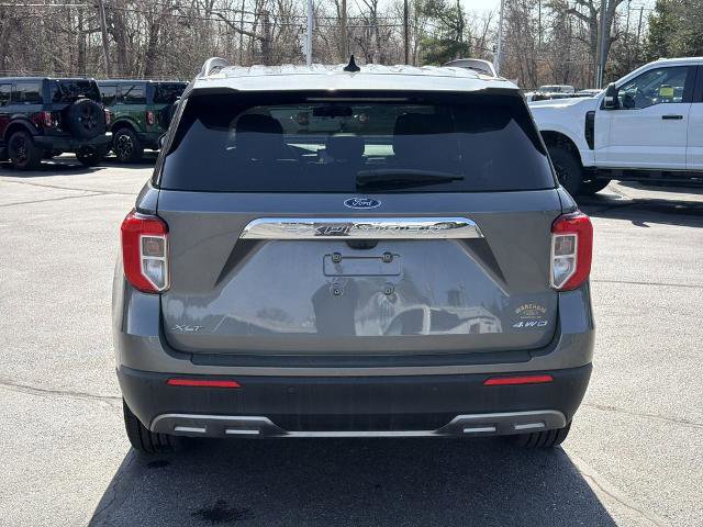 Certified 2022 Ford Explorer XLT w/ Equipment Group 202A image 3