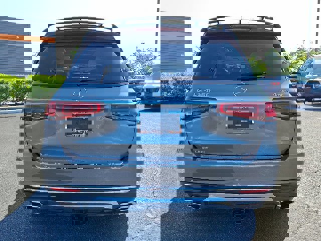 Used 2021 Mercedes-Benz GLS 450 4MATIC image 3