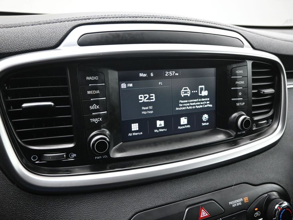 Used 2020 Kia Sorento LX image 40