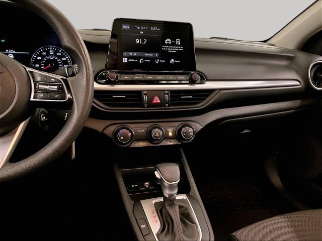 Used 2023 Kia Forte LXS w/ LXS Technology Package FWD image 6