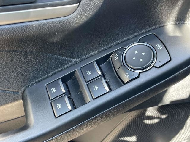 Certified 2022 Ford Escape SE w/ SE Sport Appearance Package image 16