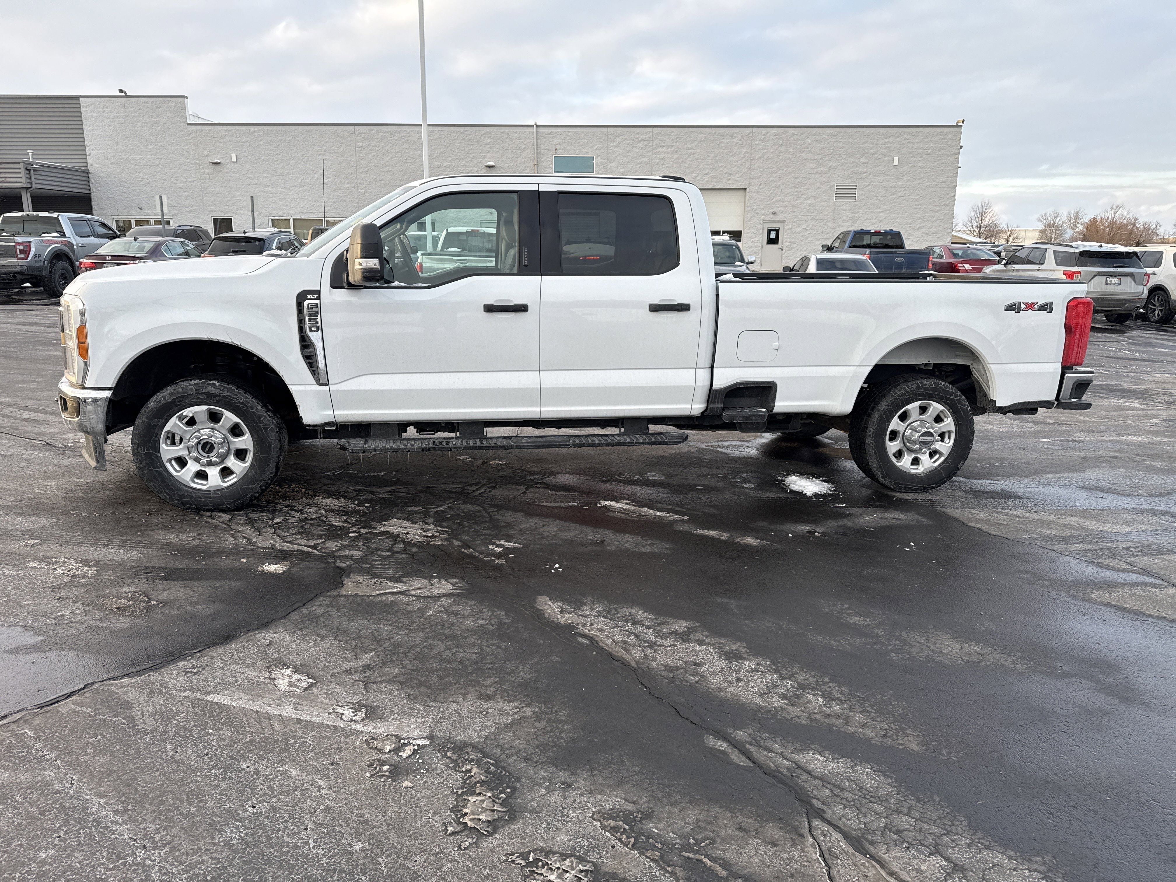 Certified 2023 Ford F250 XLT image 3