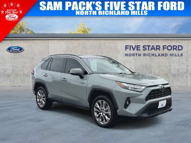 Used 2022 Toyota RAV4 XLE Premium FWD image 2