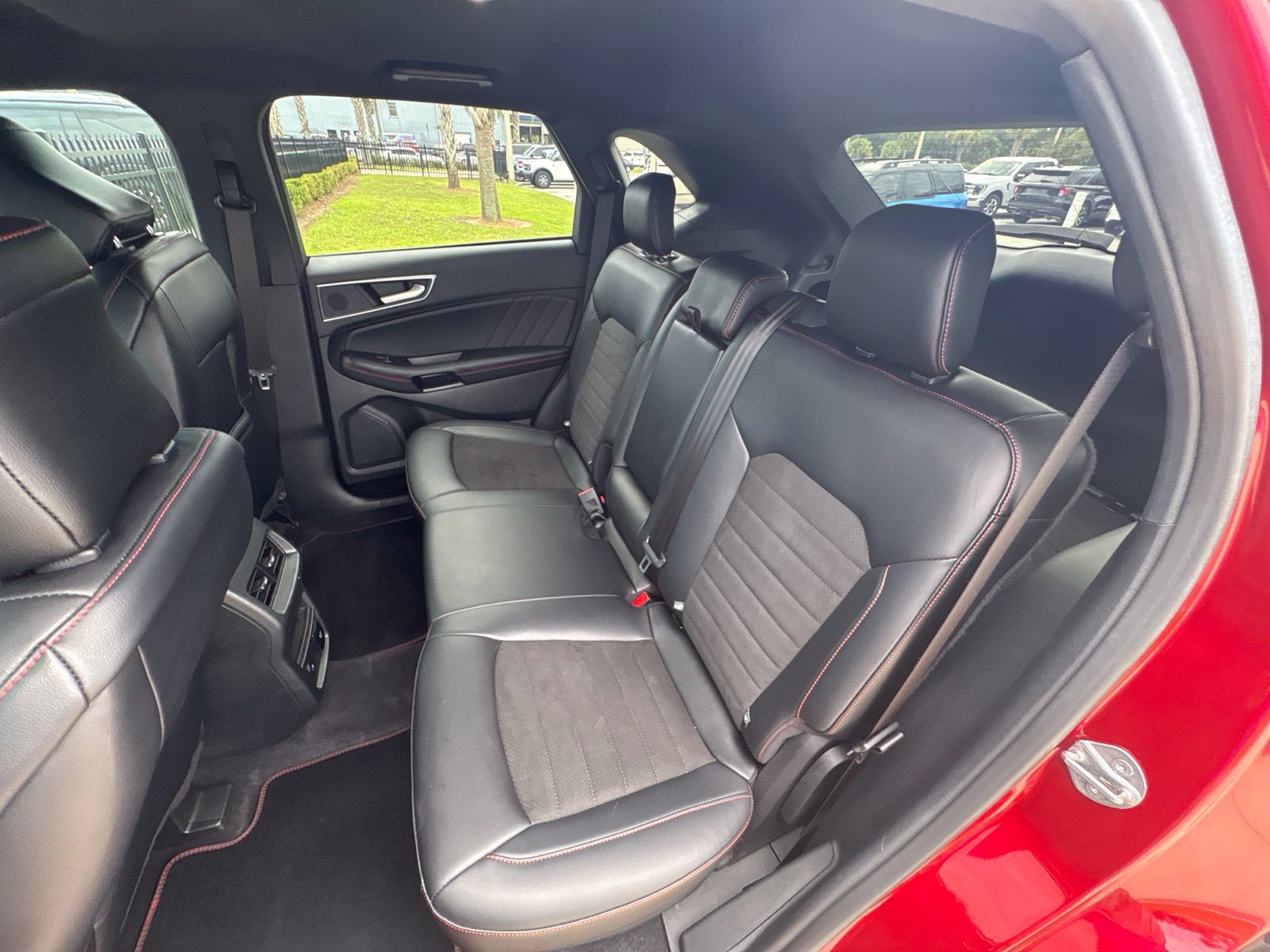 Certified 2024 Ford Edge ST-Line AWD/4WD image 36