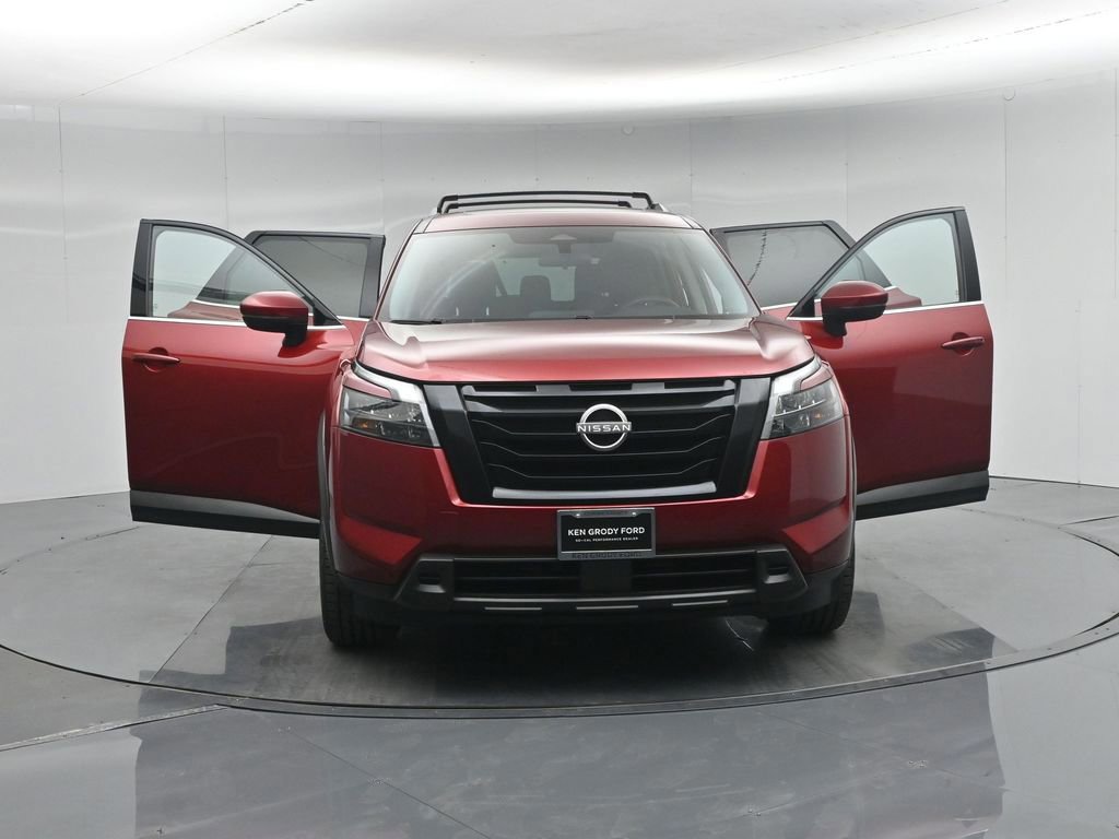 Used 2023 Nissan Pathfinder SV w/ SV Premium Package image 58