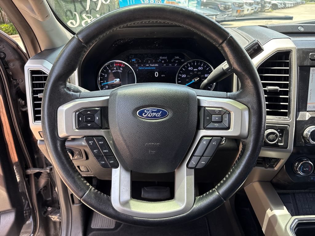 Certified 2020 Ford F250 Lariat w/ Lariat Ultimate Package AWD/4WD image 17
