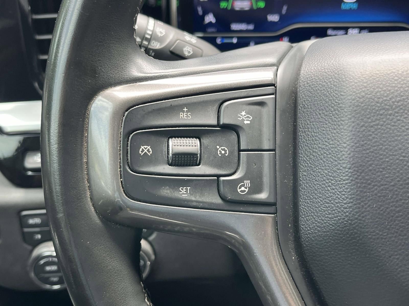 Used 2024 Chevrolet Silverado 3500 High Country w/ Technology Package AWD/4WD image 27