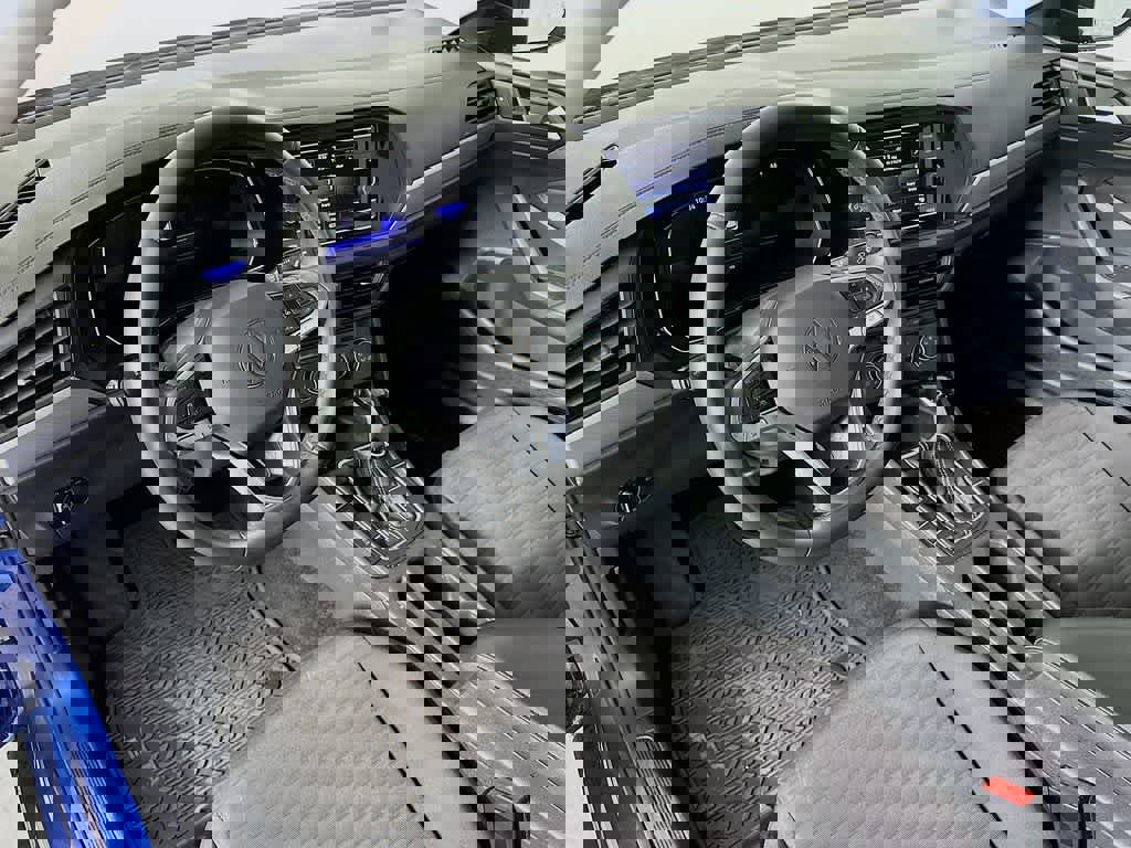 Used 2024 Volkswagen Jetta S image 9