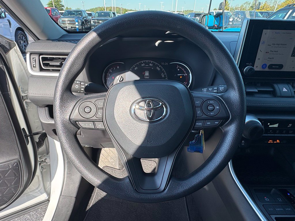 Used 2024 Toyota RAV4 LE FWD image 13