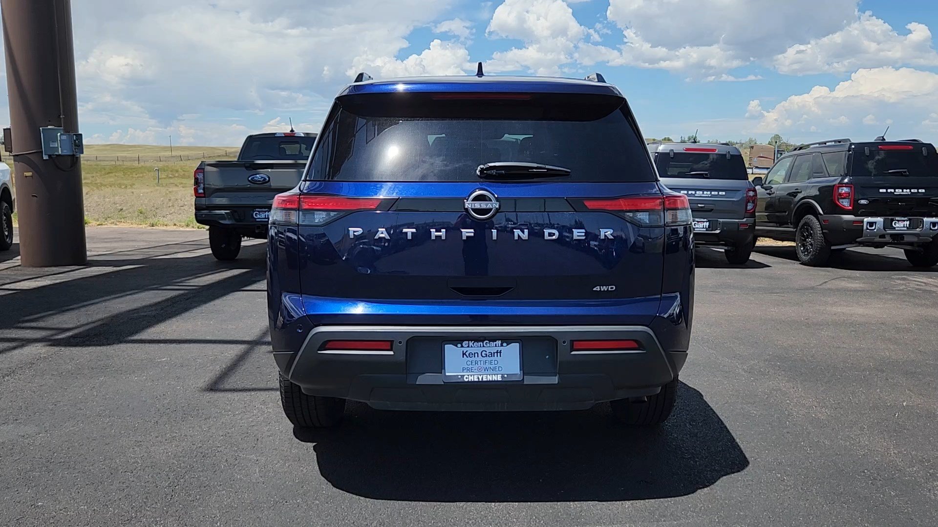Used 2025 Nissan Pathfinder SV AWD/4WD image 20