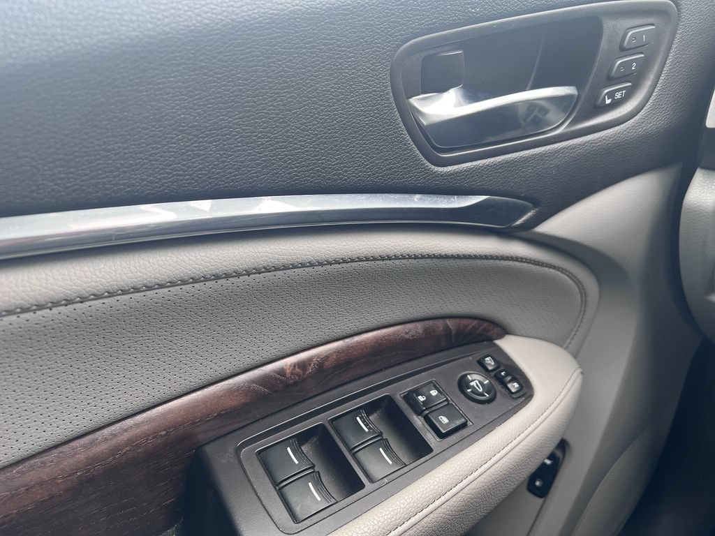 Used 2019 Acura MDX SH-AWD w/ Technology Package image 16
