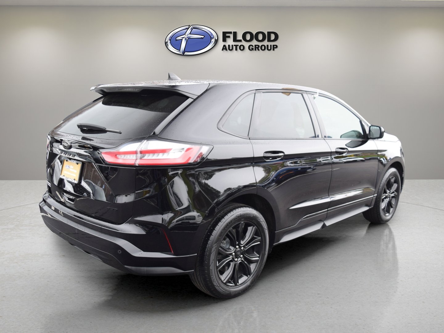 Certified 2023 Ford Edge SE w/ Black Appearance Package AWD/4WD image 4