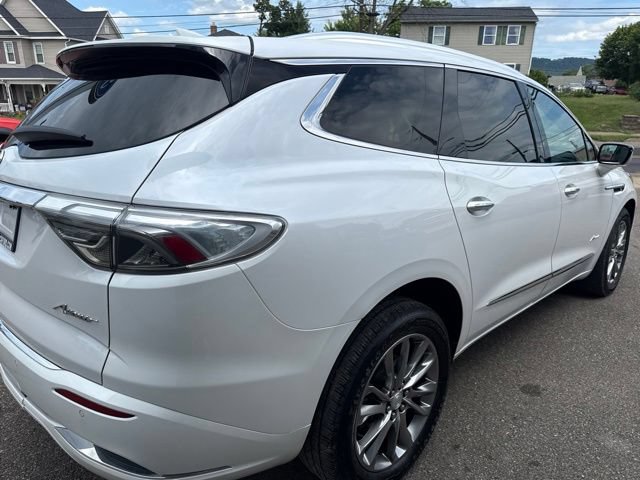 Used 2022 Buick Enclave Avenir w/ Avenir Technology Package AWD/4WD image 6