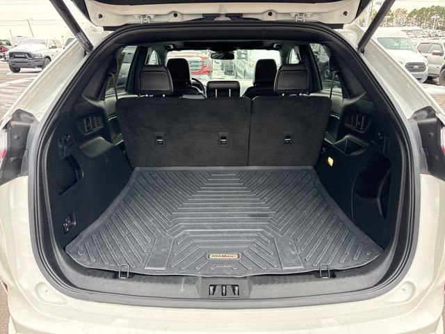 Certified 2022 Ford Edge ST-Line w/ Class II Trailer Tow Package image 12