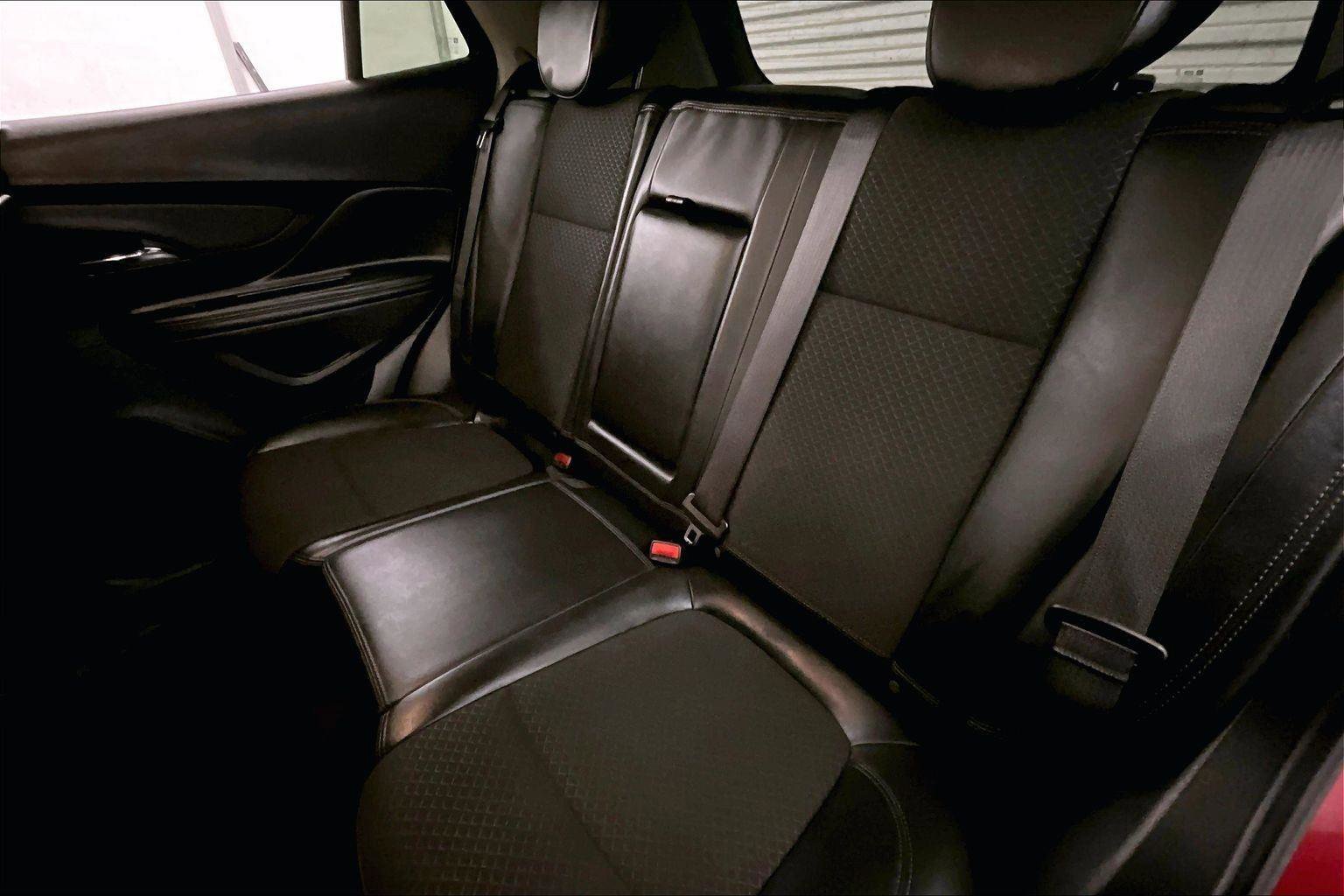 Used 2019 Buick Encore Sport Touring image 25