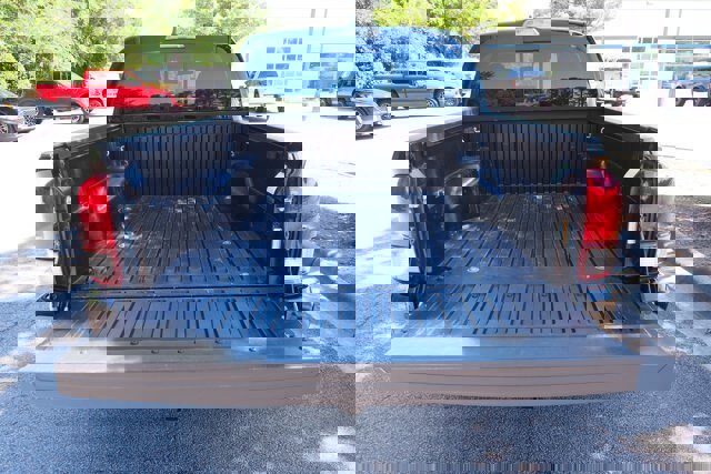 Used 2023 Toyota Tacoma SR5 AWD/4WD image 9