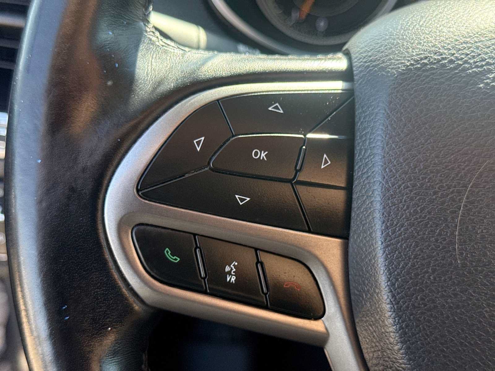 Used 2021 Jeep Cherokee Latitude Lux AWD/4WD image 22