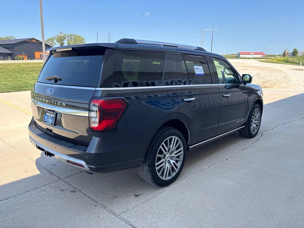 Certified 2024 Ford Expedition Platinum AWD/4WD image 4
