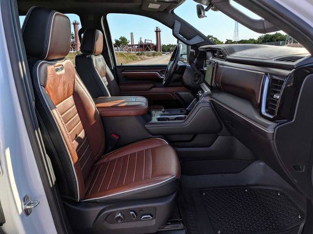Used 2024 GMC Sierra 2500 Denali Ultimate AWD/4WD image 17