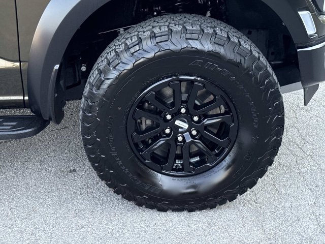 Certified 2025 Ford F150 Raptor AWD/4WD image 9