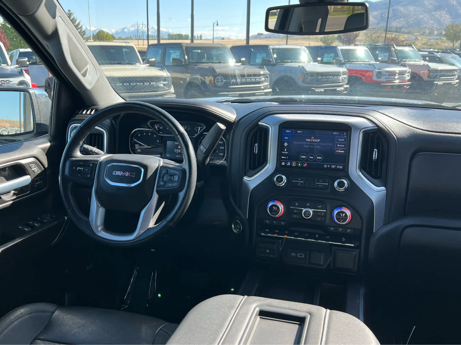 Used 2021 GMC Sierra 1500 SLT w/ SLT Premium Plus Package AWD/4WD image 23