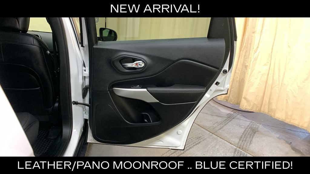 Used 2022 Jeep Cherokee Latitude w/ Sun & Sound Group AWD/4WD image 12