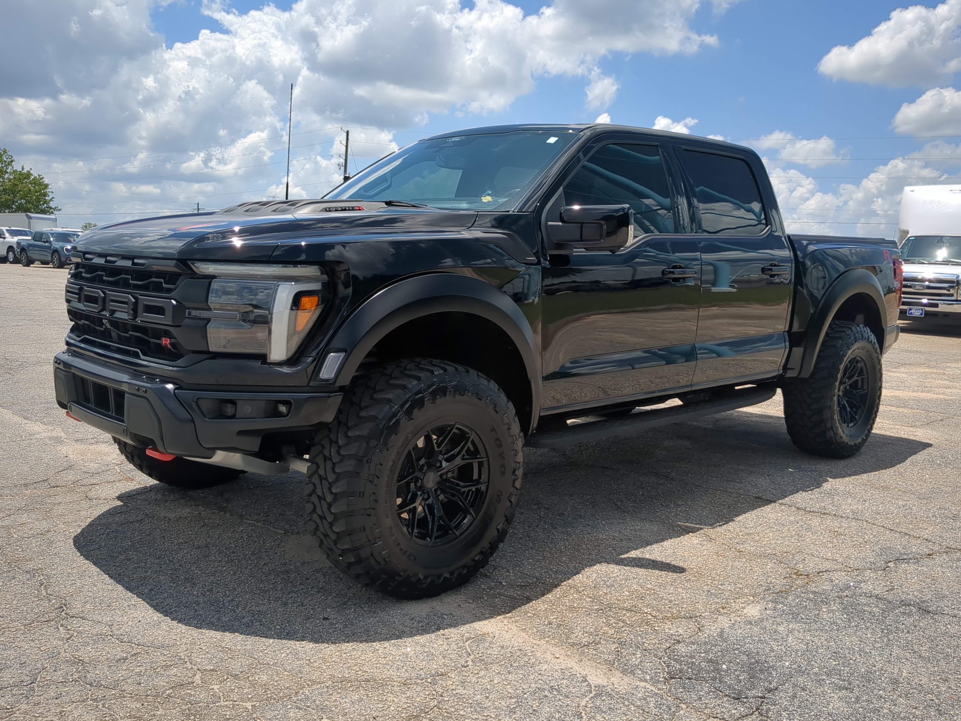 Certified 2024 Ford F150 Raptor w/ Equipment Group 803A Raptor R AWD/4WD image 6