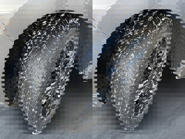 Certified 2023 Ford Edge ST image 20